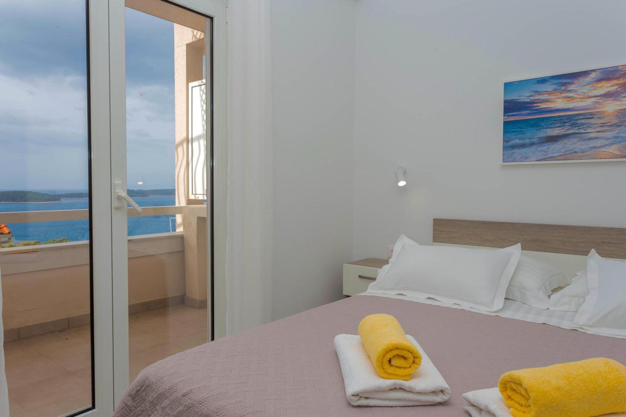 Apartments Tatjana Dominis Hvar Town Oda fotoğraf