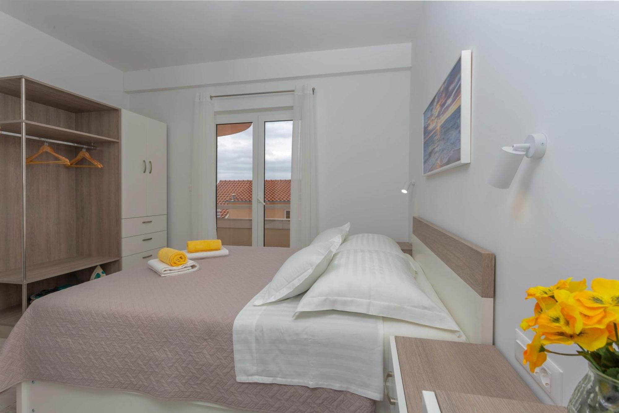 Apartments Tatjana Dominis Hvar Town Oda fotoğraf