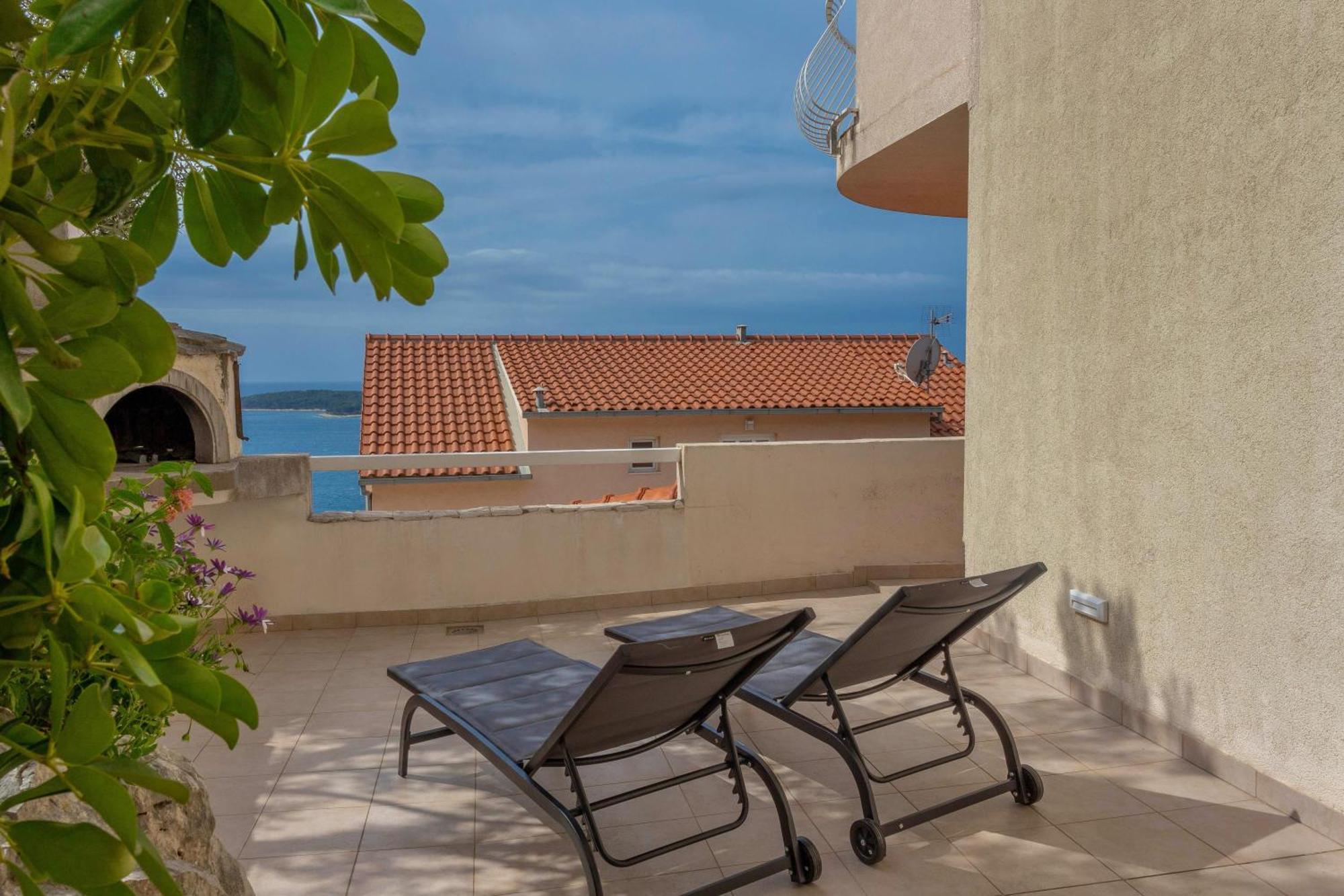 Apartments Tatjana Dominis Hvar Town Oda fotoğraf