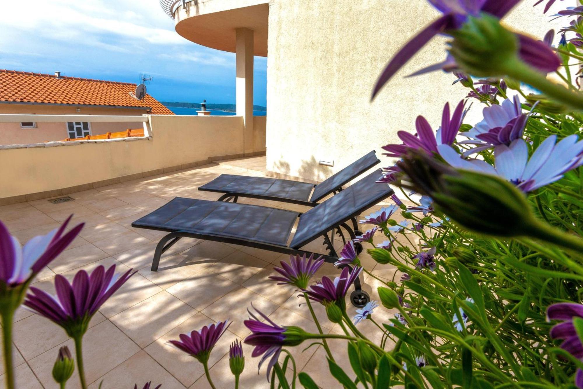 Apartments Tatjana Dominis Hvar Town Dış mekan fotoğraf
