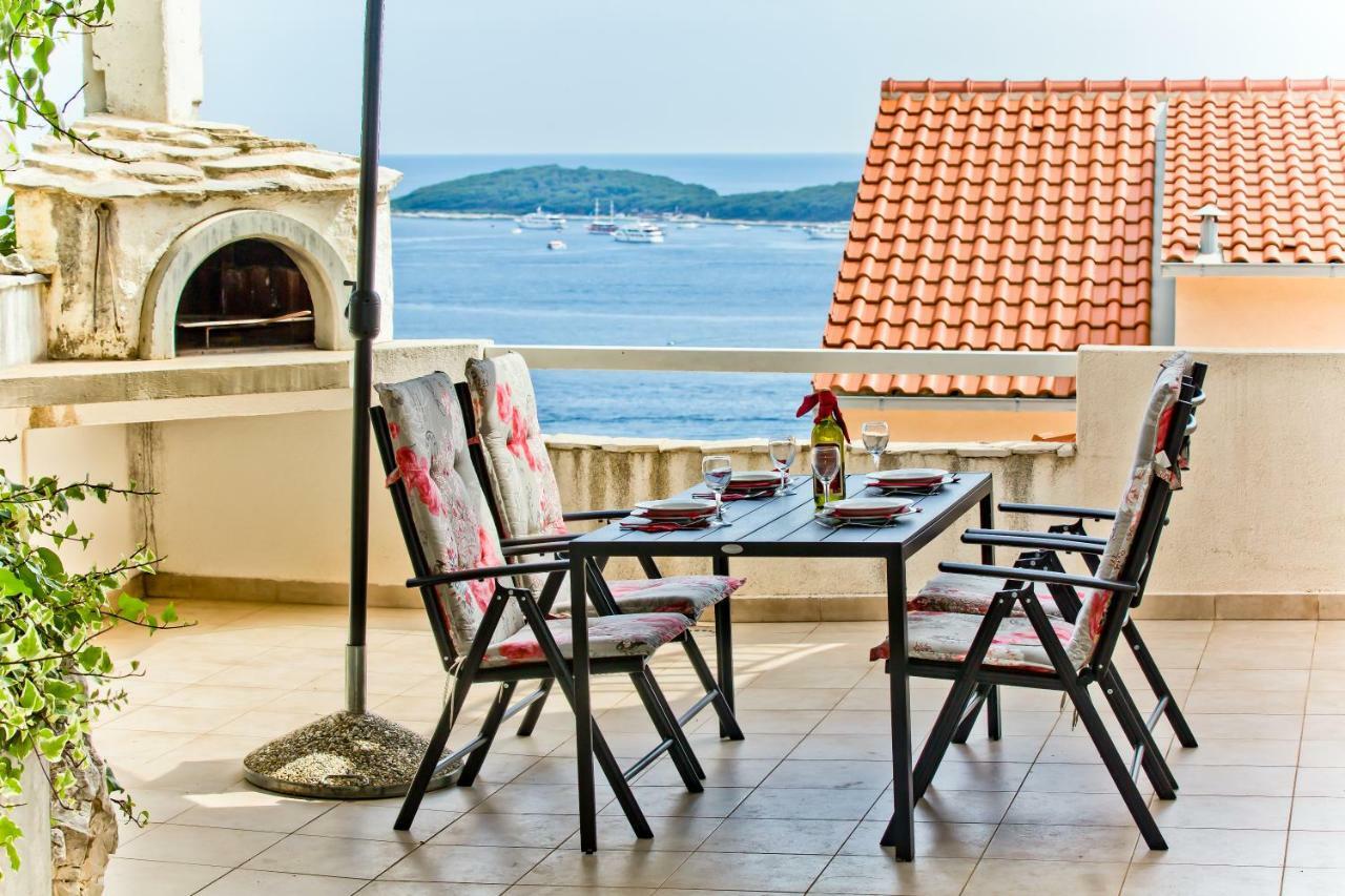 Apartments Tatjana Dominis Hvar Town Dış mekan fotoğraf