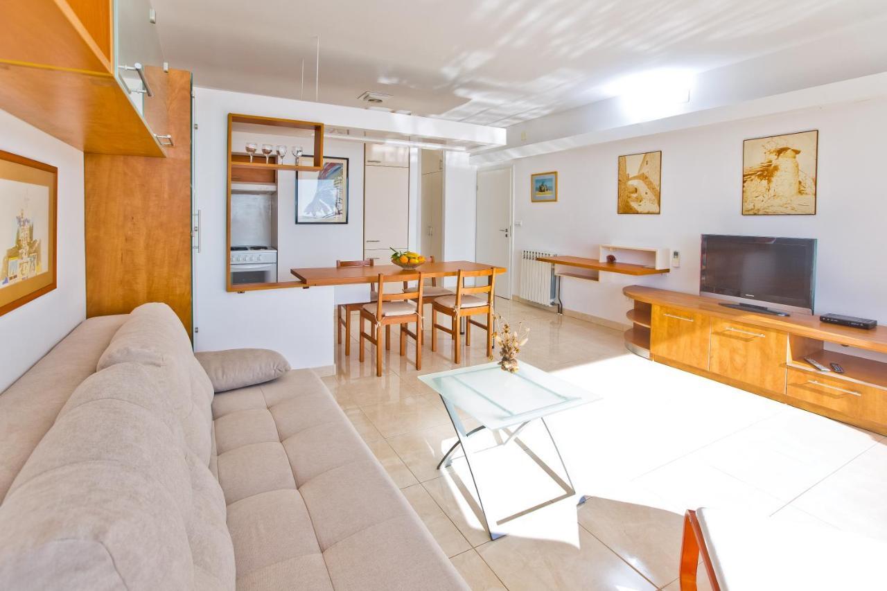 Apartments Tatjana Dominis Hvar Town Dış mekan fotoğraf